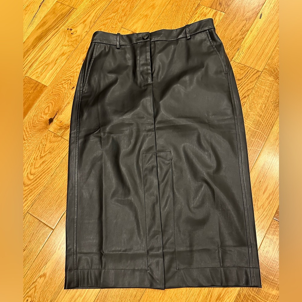 JCrew Faux Leather skirt size 6